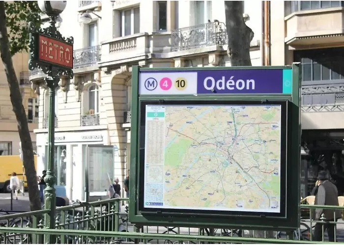 Unforgettable Stay In The Heart Of Paris