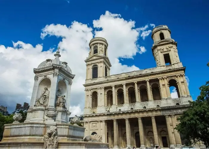 Unforgettable Stay In The Heart Of Paris
